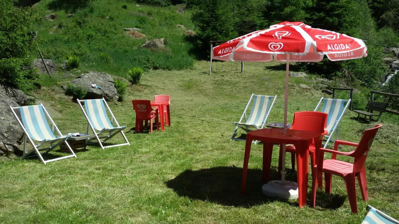 Rifugio Stella Alpina Hotell Saviore dell'Adamello Eksteriør bilde